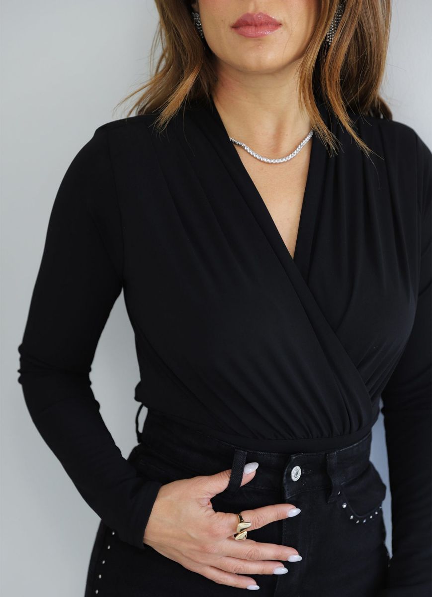 Siyah Vatkalı Drape Detay Bluz   resmi