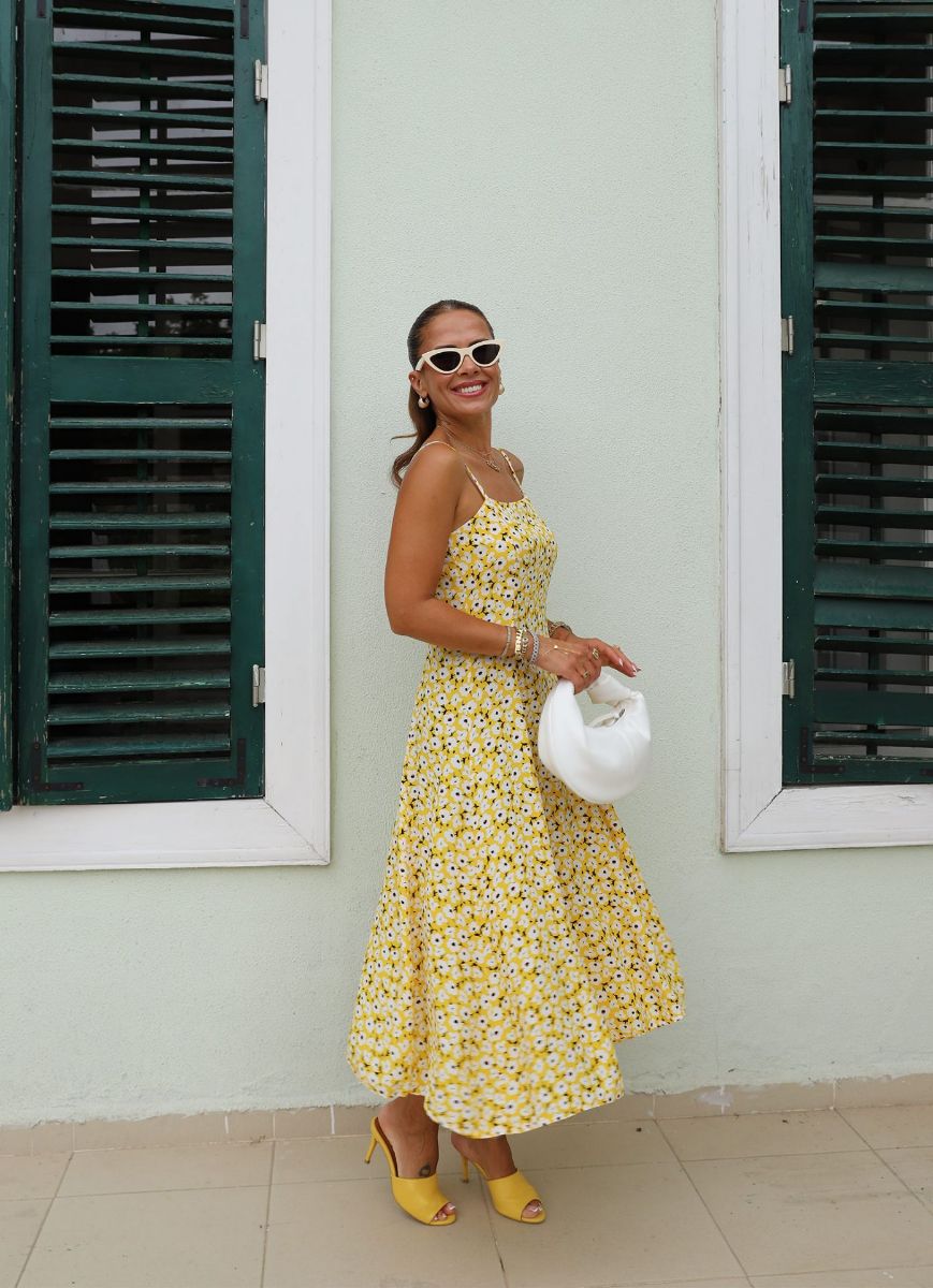 Sarı Çiçek Desenli Askılı Elbise   resmi